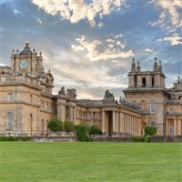 CHRISTMAS AT BLENHEIM PALACE