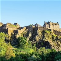 ROYAL HISTORY, CITIES AND WHISKY IN THE HEART OF SCOTLAND