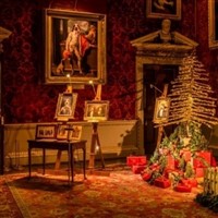 HOLKHAM HALL BY CANDLELIGHT 