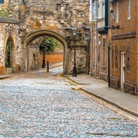 A ROYAL TOUR OF LEICESTER