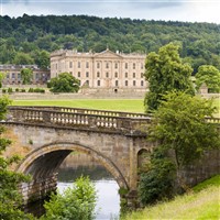 FESTIVE CHATSWORTH HOUSE AND BAKEWELL WITH A TOUCH OF LUXURY